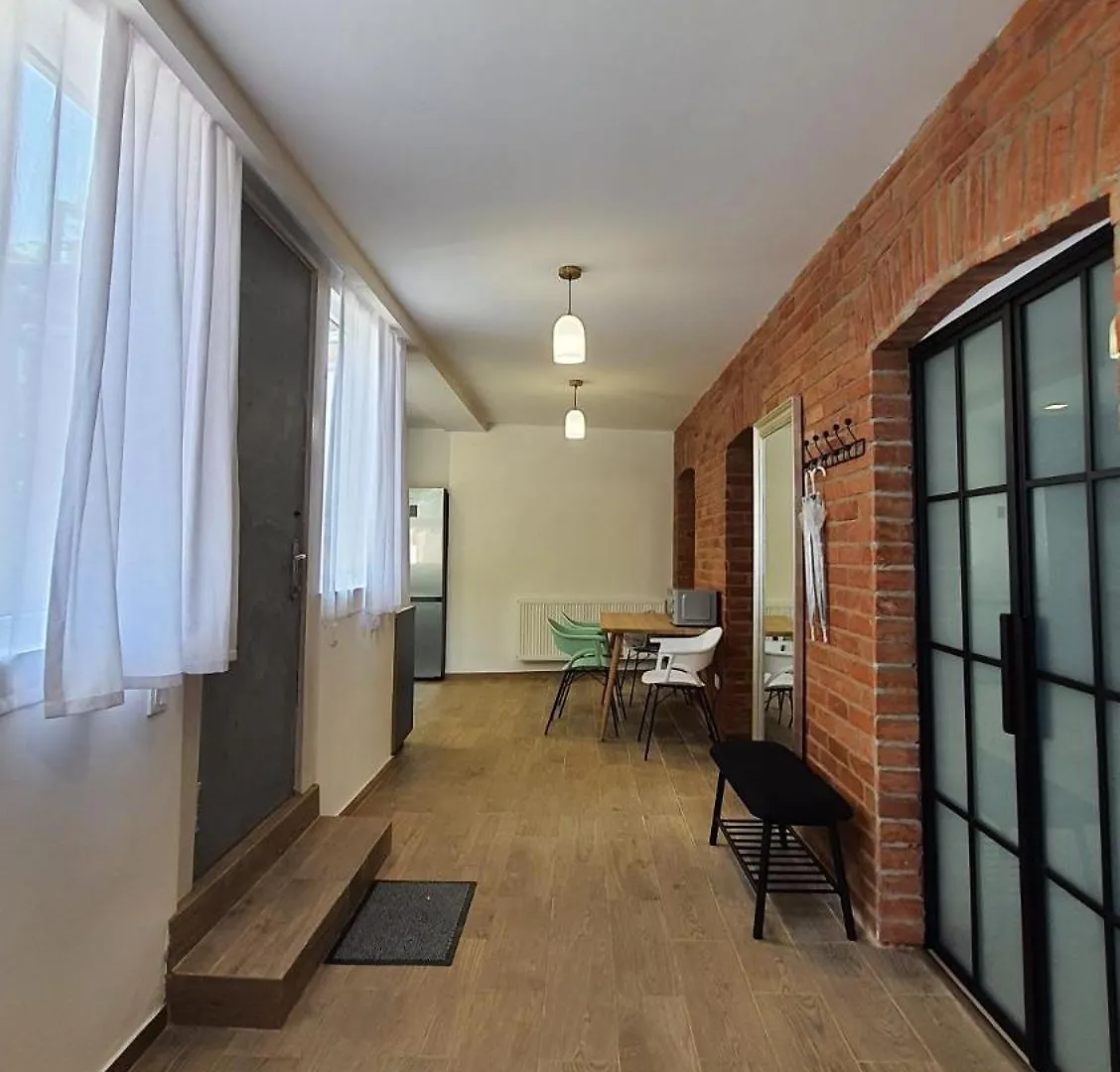 Stylish, Modern Apartment With Wi-Fi Netflix Tbilisi Georgien